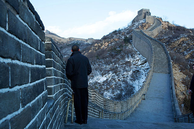 barack obama on the great wall