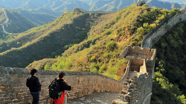 who's crossed the great wall of china?