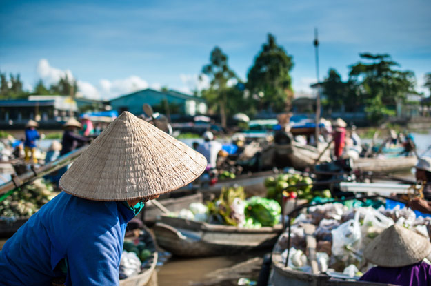 mekong floating market