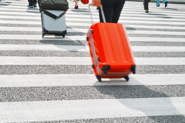 Colombia new year tradition carrying a suitcase