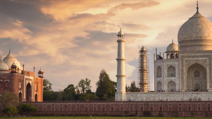 Full view of the Taj Mahal