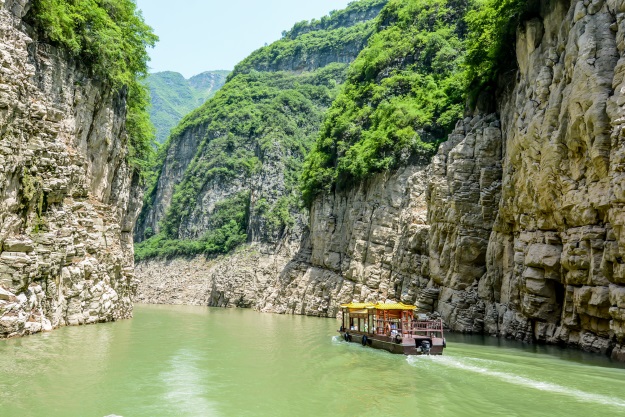 Cruising on the Yangtze River