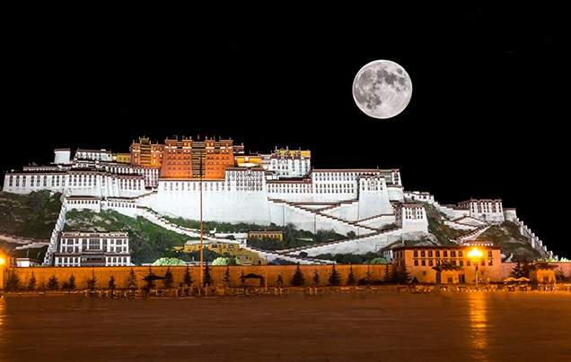 Day 1 Arrive in Lhasa