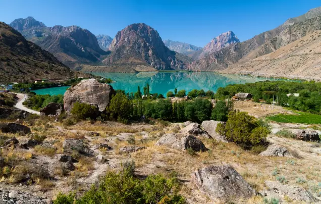 Day 12: Lake Iskanderkul