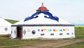 Maikhan Tolgoi Ger Camp