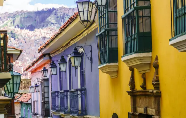 Day 9: Travel to Paz