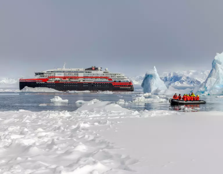 MS Roald Amundsen