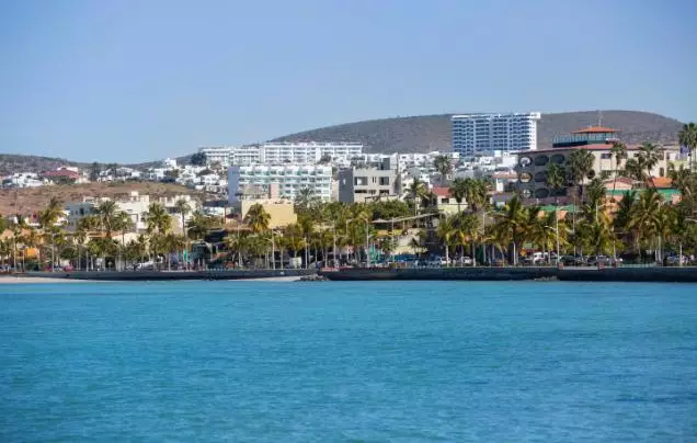 Day 1: Arrival in La Paz