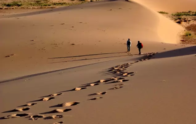 Day 4: Bayan Gobi sand dunes