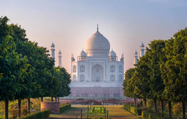 Day 4: Train to Agra