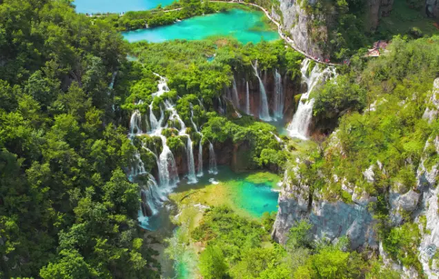 Day 3: Plitvice Lakes
