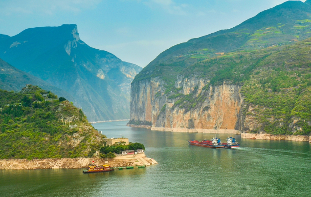 Days 5-7: Yangtze River Cruise