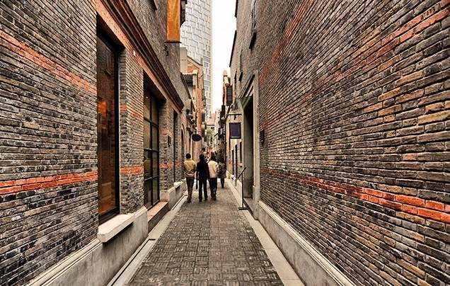 Days 1-2: Fly overnight to Shanghai